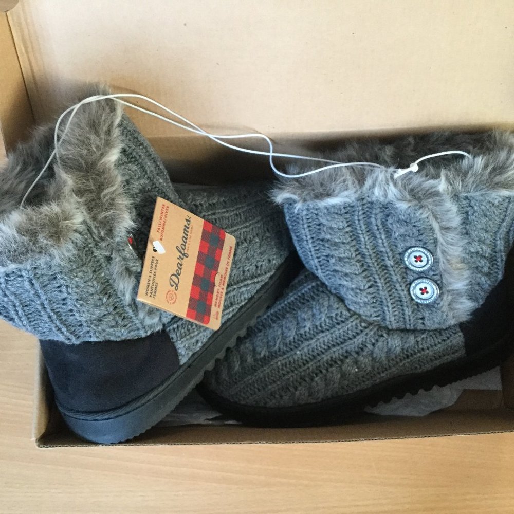 Dearfoams slipper womens s/p(5-6) warm slipper never used